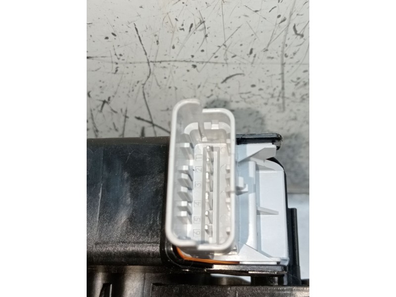 Recambio de elevalunas trasero izquierdo para opel corsa f referencia OEM IAM 982904598000 39182148 2019 5P