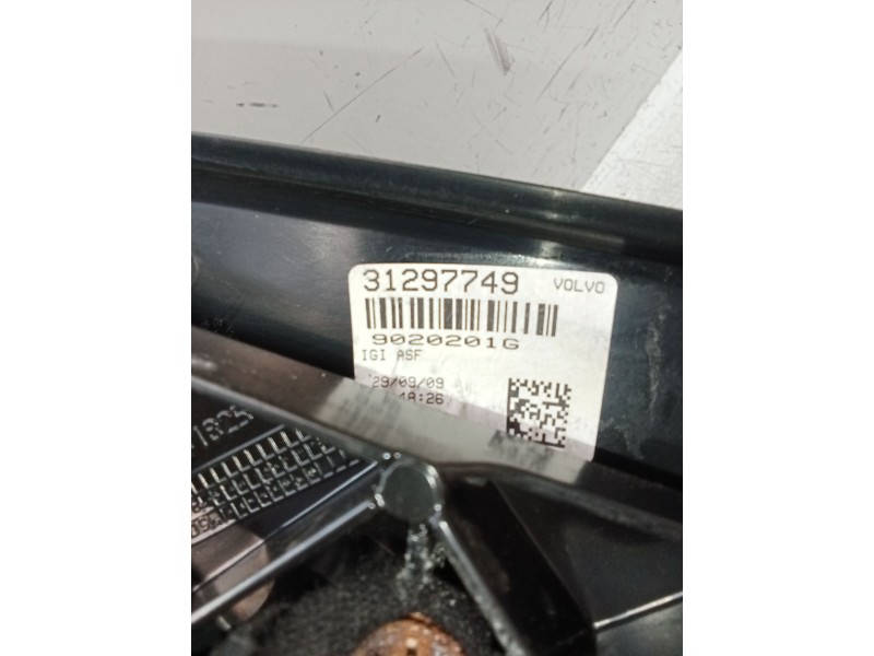 Recambio de retrovisor izquierdo para volvo xc60 kinetic awd referencia OEM IAM 31297749 9020201G ELÉCTRICO