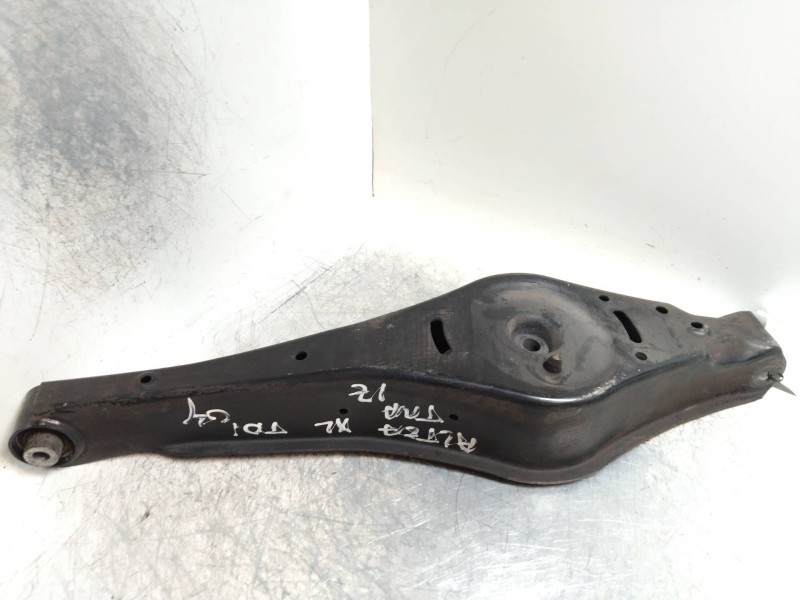 Recambio de brazo suspension inferior trasero izquierdo para seat altea xl (5p5) 2.0 tdi referencia OEM IAM   