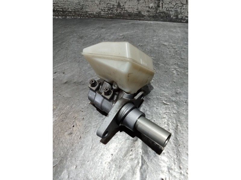 Recambio de bomba freno para ds 5 business class hybrid 4x4 referencia OEM IAM 03355815253  