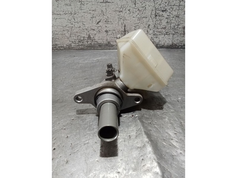 Recambio de bomba freno para ds 5 business class hybrid 4x4 referencia OEM IAM 03355815253  