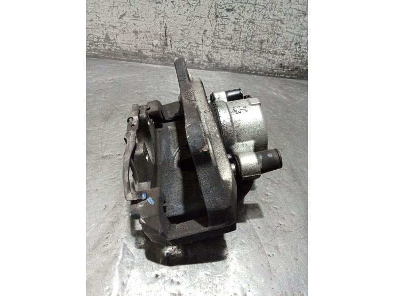Recambio de pinza freno delantera izquierda para ds 5 business class hybrid 4x4 referencia OEM IAM   12