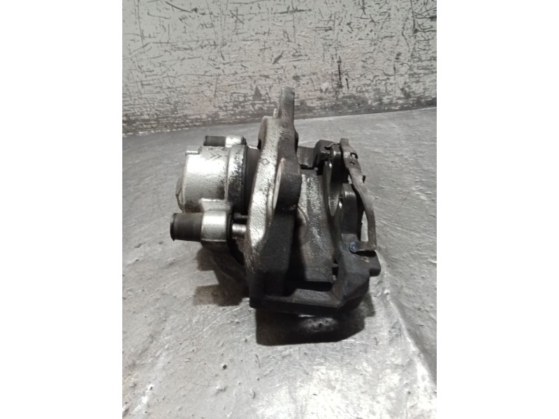 Recambio de pinza freno delantera derecha para ds 5 business class hybrid 4x4 referencia OEM IAM   
