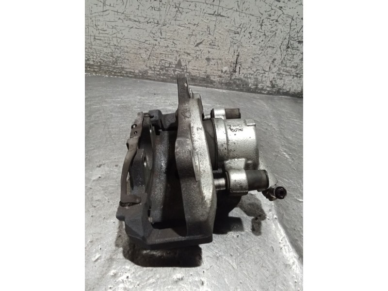 Recambio de pinza freno delantera derecha para ds 5 business class hybrid 4x4 referencia OEM IAM   