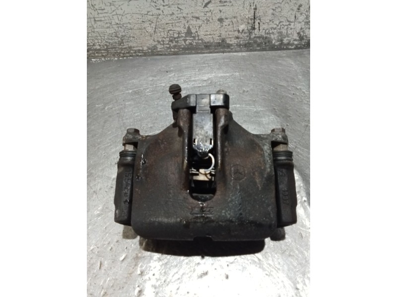 Recambio de pinza freno delantera izquierda para mercedes-benz clase e (w124) berlina referencia OEM IAM   84