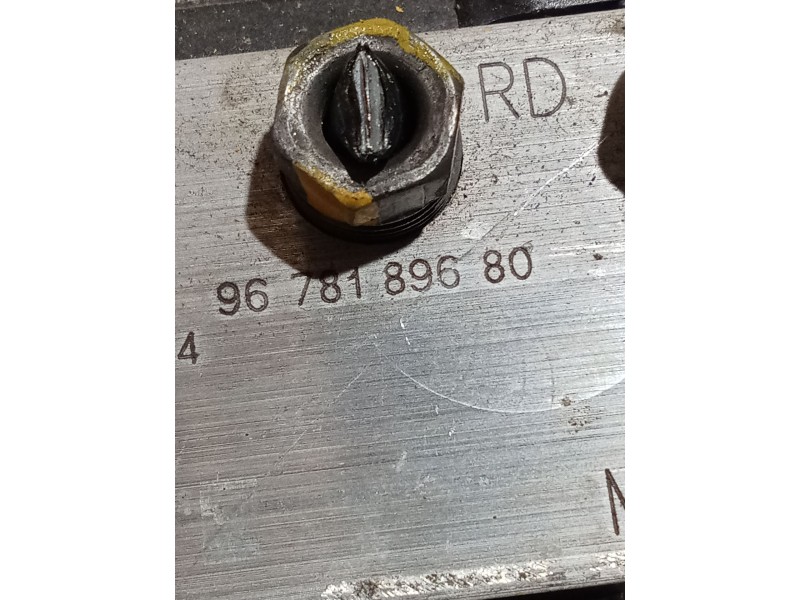 Recambio de abs para ds 5 business class hybrid 4x4 referencia OEM IAM 0265052209 0265252618 9678189680