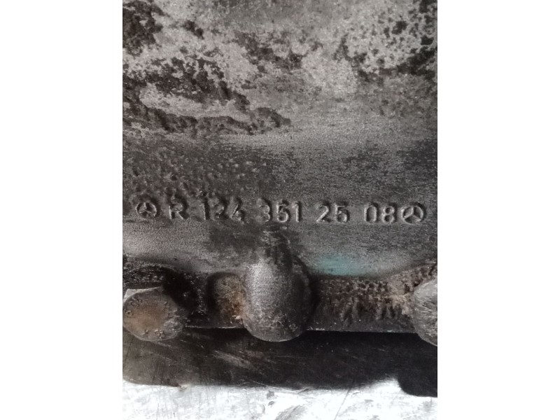 Recambio de diferencial trasero para mercedes-benz clase e (w124) berlina referencia OEM IAM R1243612508 1243512501 