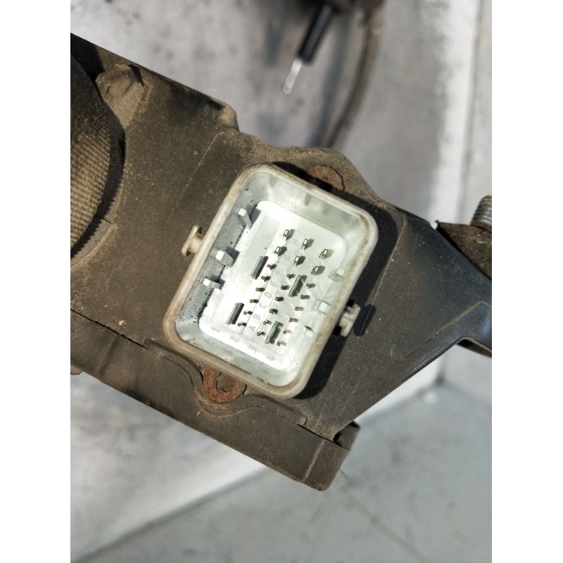 Recambio de freno de mano electrico para renault grand scénic ii (jm0/1_) 1.9 dci (jm14) referencia OEM IAM 8200702095 000720221