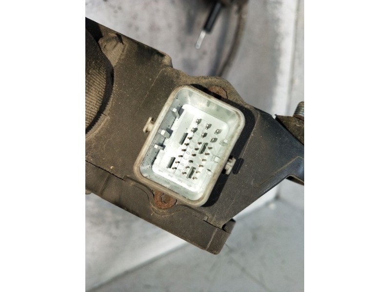 Recambio de freno de mano electrico para renault grand scénic ii (jm0/1_) 1.9 dci (jm14) referencia OEM IAM 8200702095 000720221