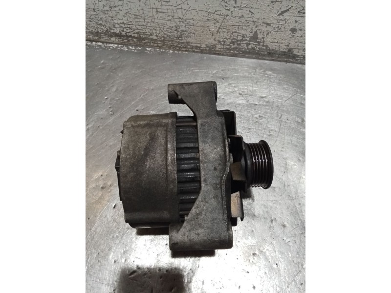 Recambio de alternador para mercedes-benz clase e (w124) berlina referencia OEM IAM 2541141  