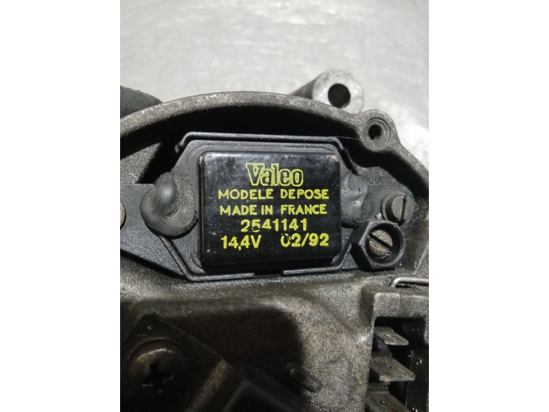 Recambio de alternador para mercedes-benz clase e (w124) berlina referencia OEM IAM 2541141  