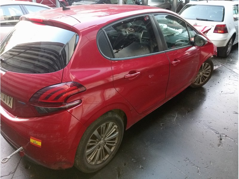 peugeot 208 del año 2016
