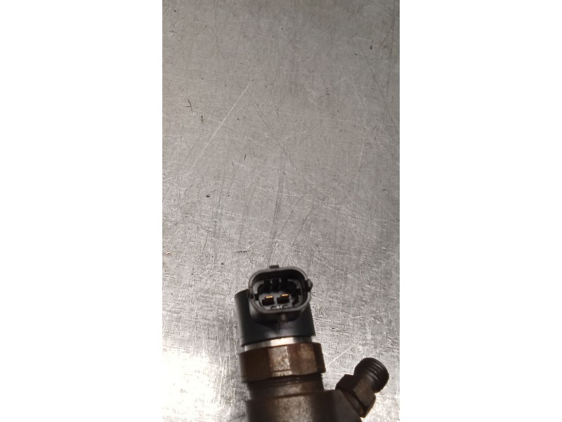 Recambio de inyector para fiat panda van (i) (271) active 2 sitze referencia OEM IAM 0445110183  BOSCH