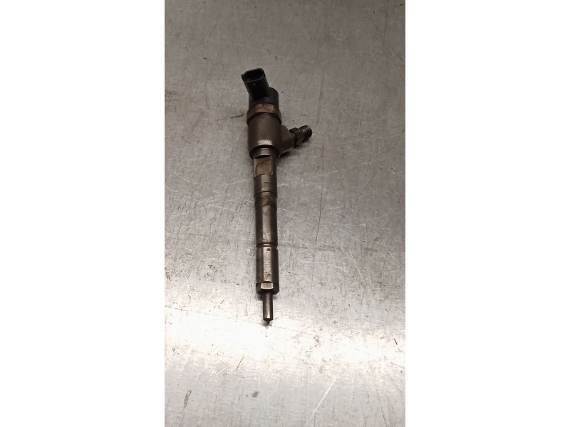 Recambio de inyector para fiat panda van (i) (271) active 2 sitze referencia OEM IAM 0445110183  BOSCH