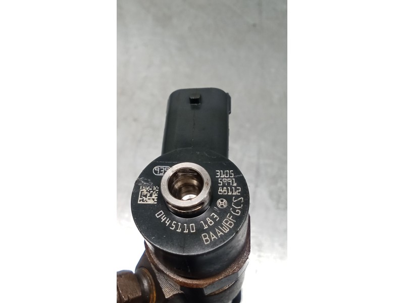 Recambio de inyector para fiat panda van (i) (271) active 2 sitze referencia OEM IAM 0445110183  BOSCH