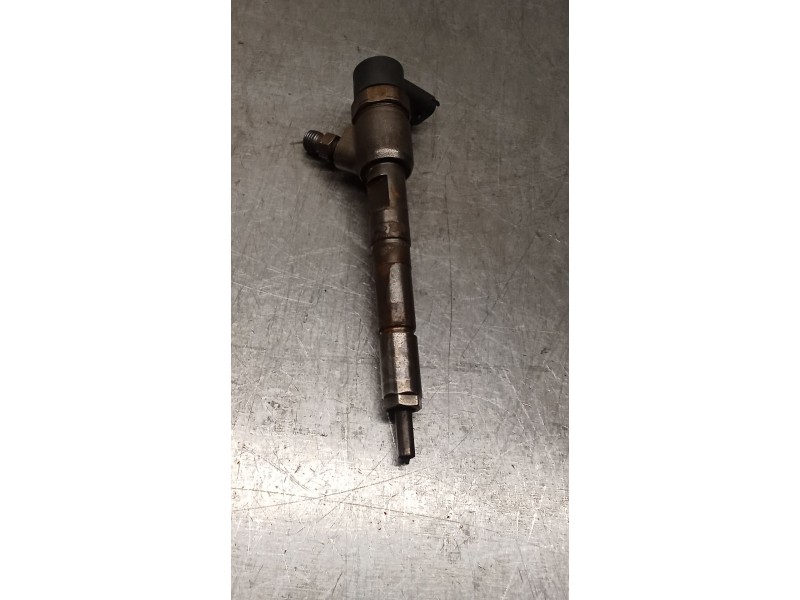 Recambio de inyector para fiat panda van (i) (271) active 2 sitze referencia OEM IAM 0445110183  BOSCH