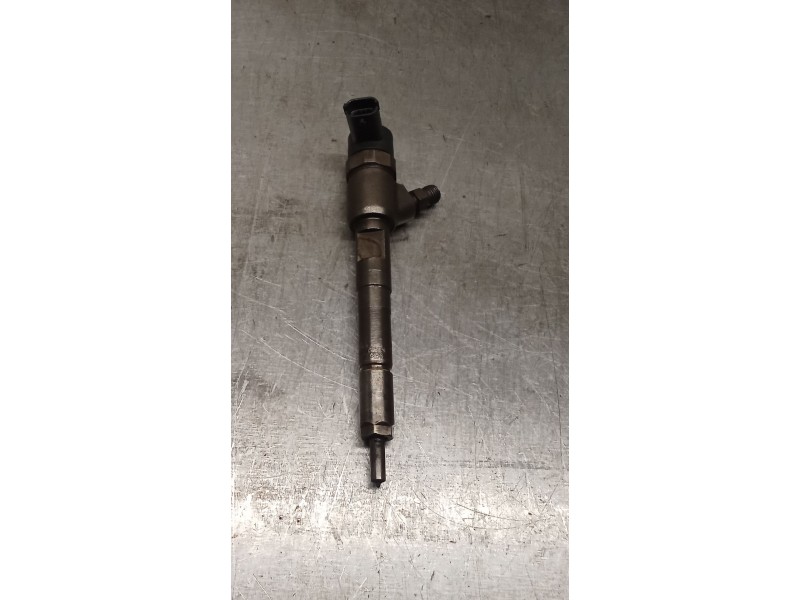 Recambio de inyector para fiat panda van (i) (271) active 2 sitze referencia OEM IAM 0445110183  BOSCH