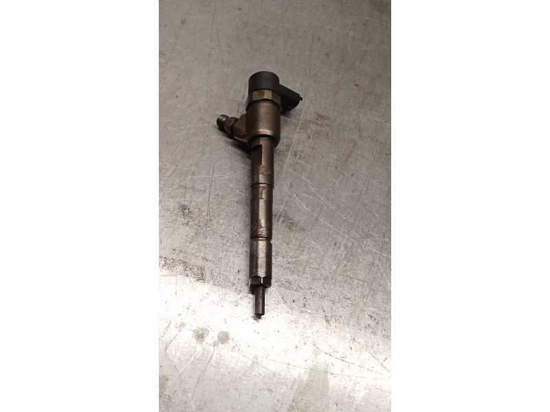 Recambio de inyector para fiat panda van (i) (271) active 2 sitze referencia OEM IAM 0445110183  BOSCH