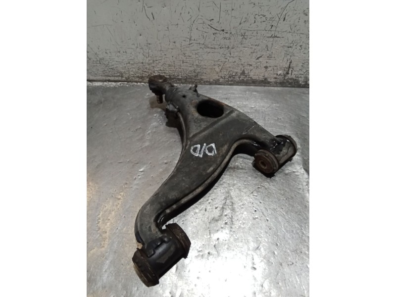 Recambio de brazo suspension inferior delantero derecho para mercedes-benz clase e (w124) berlina referencia OEM IAM   84