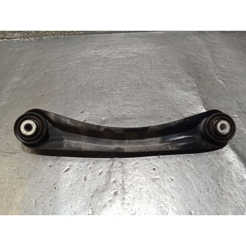 Recambio de brazo suspension superior trasero izquierdo para mercedes-benz clase e (w124) berlina referencia OEM IAM   POSTERIOR