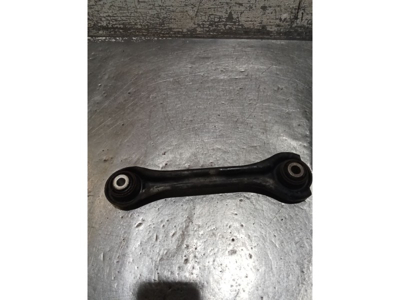 Recambio de brazo suspension superior trasero derecho para mercedes-benz clase e (w124) berlina referencia OEM IAM   ANTERIOR