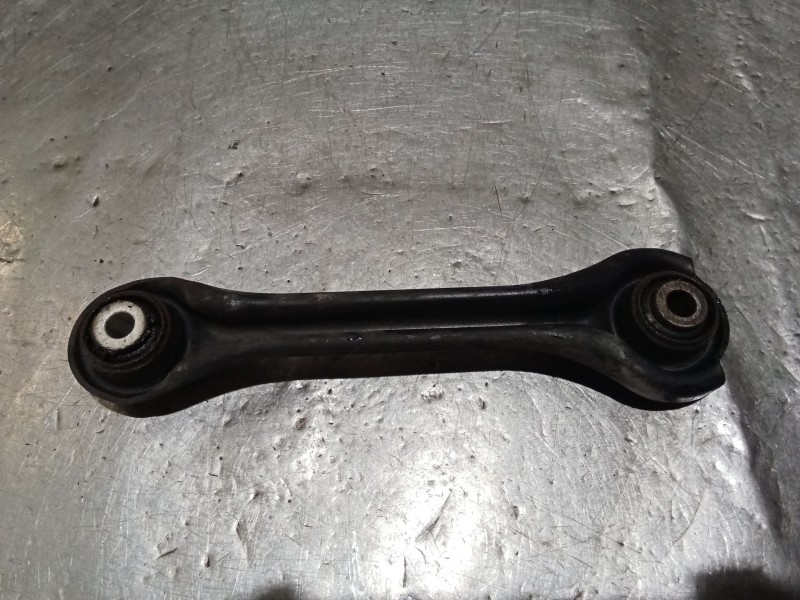 Recambio de brazo suspension superior trasero izquierdo para mercedes-benz clase e (w124) berlina referencia OEM IAM   ANTERIOR