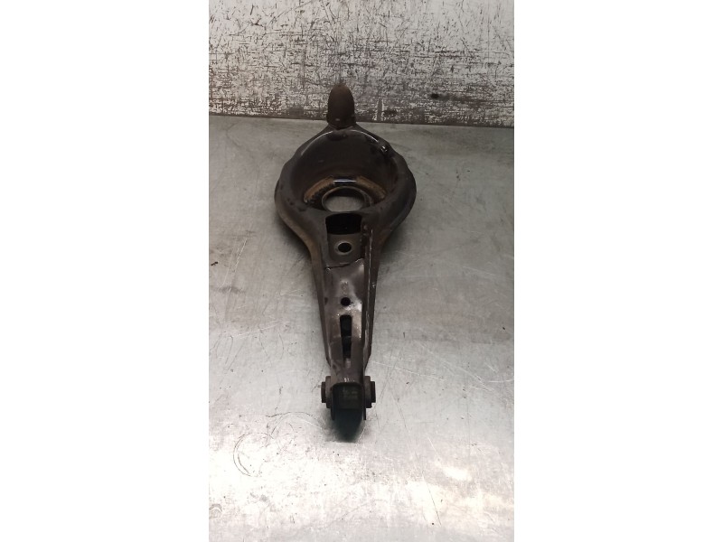 Recambio de brazo suspension inferior trasero derecho para ford c-max 1.0 ecoboost cat referencia OEM IAM   10