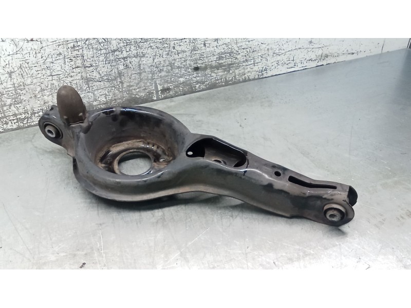 Recambio de brazo suspension inferior trasero derecho para ford c-max 1.0 ecoboost cat referencia OEM IAM   10