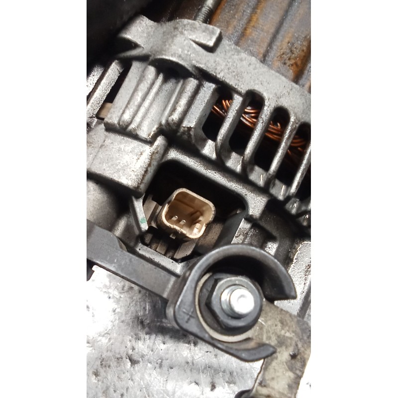 Recambio de alternador para peugeot 407 (6d_) 2.0 hdi 135 (6drhrh, 6drhre, 6drhrg, 6drhrj) referencia OEM IAM 9654752880  
