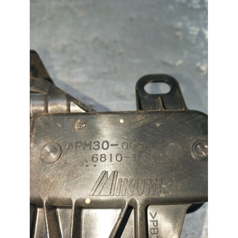 Recambio de potenciometro pedal para mitsubishi l200 / triton (ka_t, kb_t) 2.5 di-d 4wd (kb4t) referencia OEM IAM 68101312  2005