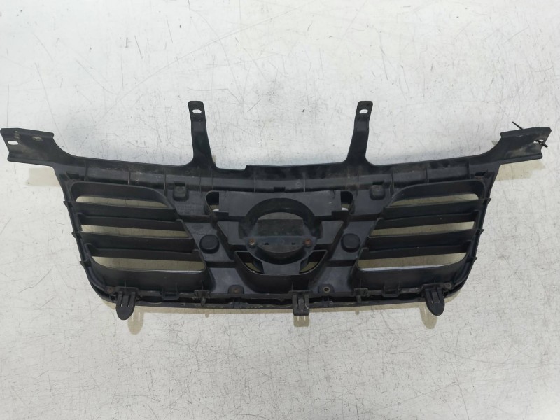 Recambio de rejilla delantera para nissan x-trail (t30) 2.2 16v turbodiesel cat referencia OEM IAM   