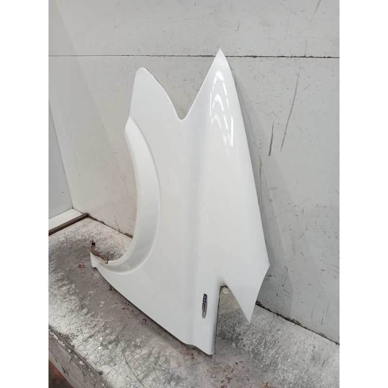 Recambio de aleta delantera izquierda para mercedes-benz viano (w639) cdi 2.2 (639.811, 639.813, 639.815, 639.711, 639.713) refe