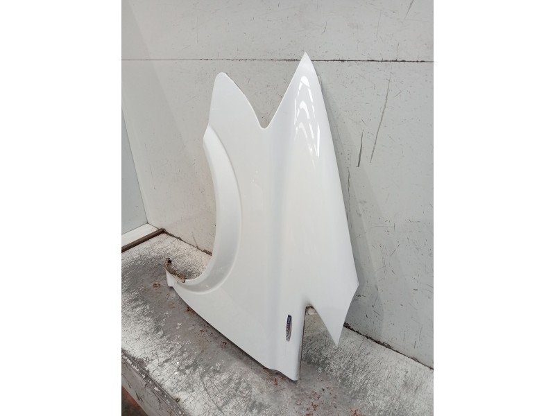 Recambio de aleta delantera izquierda para mercedes-benz viano (w639) cdi 2.2 (639.811, 639.813, 639.815, 639.711, 639.713) refe