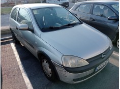 opel corsa c (x01) del año 2001