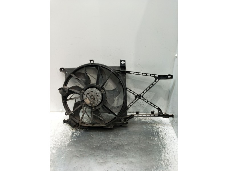 Recambio de electroventilador para opel zafira / zafira family b (a05) 1.8 (m75) referencia OEM IAM 0130303986 13205941 2005