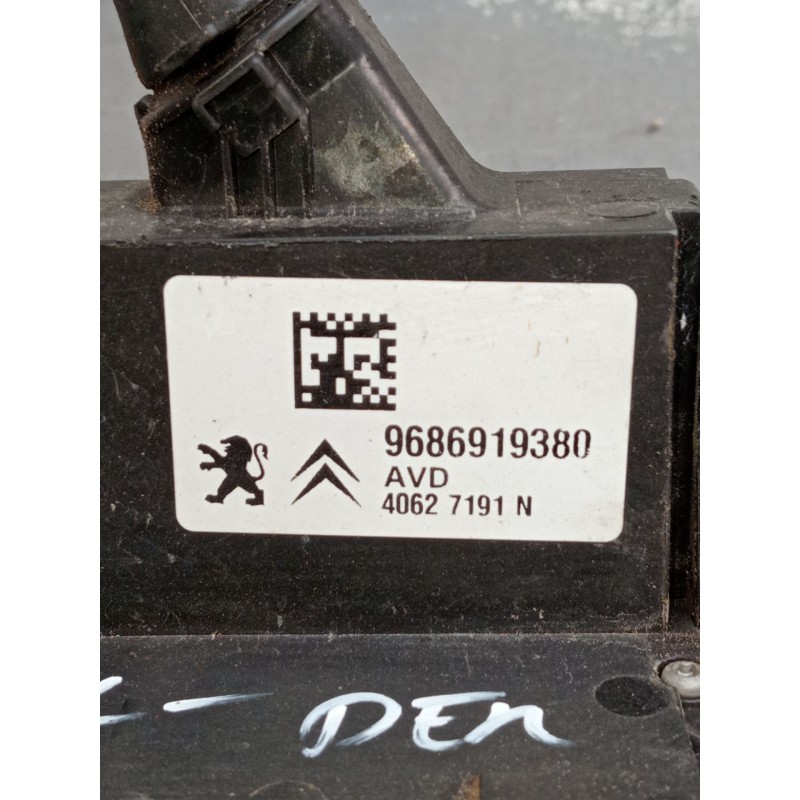 Recambio de motor cierre centralizado delantero derecho para ds 5 business class hybrid 4x4 referencia OEM IAM 9686919380 406271
