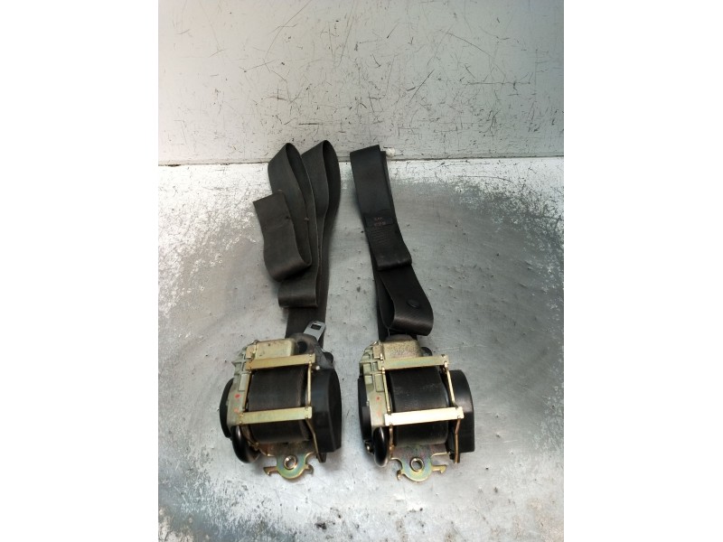 Recambio de juego cinturones delantero para peugeot 1007 (km_) 1.4 16v referencia OEM IAM  2005 3P
