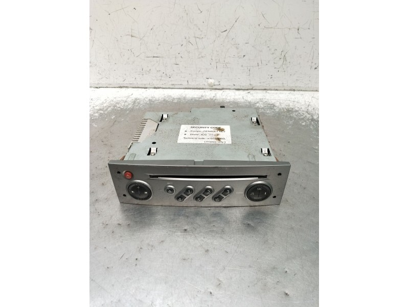 Recambio de sistema audio / radio cd para renault grand scénic ii (jm0/1_) 1.9 dci (jm14) referencia OEM IAM 8200562686T BS05084