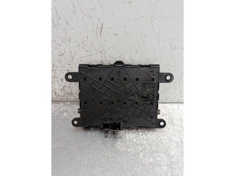 Recambio de mando multifuncion para ds 5 business class hybrid 4x4 referencia OEM IAM  ELEVALUNAS 2012