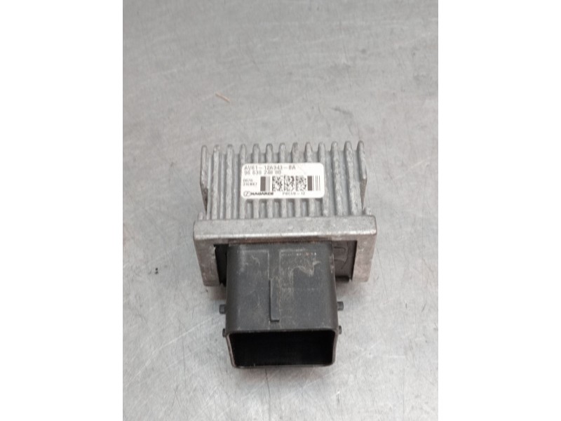 Recambio de caja precalentamiento para ds 5 business class hybrid 4x4 referencia OEM IAM 9663824880 AV6112A343BA 2012