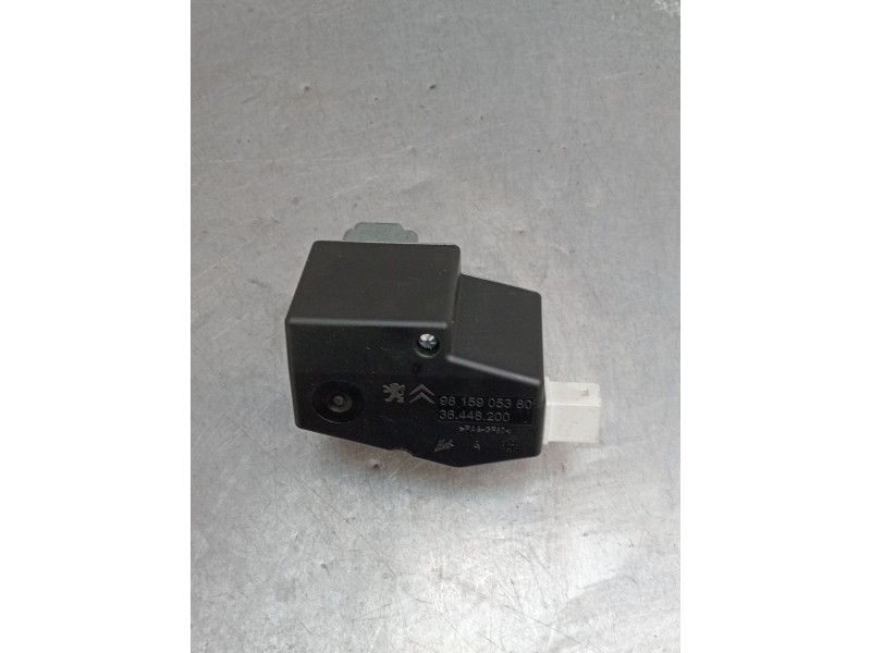 Recambio de modulo electronico para ds 5 business class hybrid 4x4 referencia OEM IAM 9815905380 36448200 2012