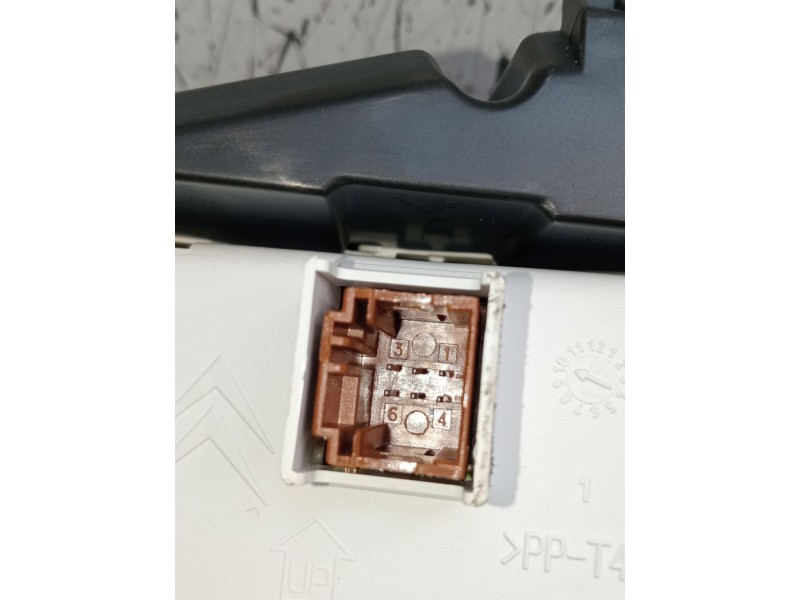 Recambio de cuadro instrumentos para ds 5 business class hybrid 4x4 referencia OEM IAM 9814631080 NS30318139 2012