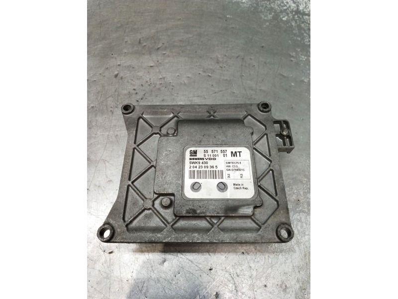 Recambio de centralita motor uce para opel zafira / zafira family b (a05) 1.8 (m75) referencia OEM IAM 55571557 5WK9430 20423093