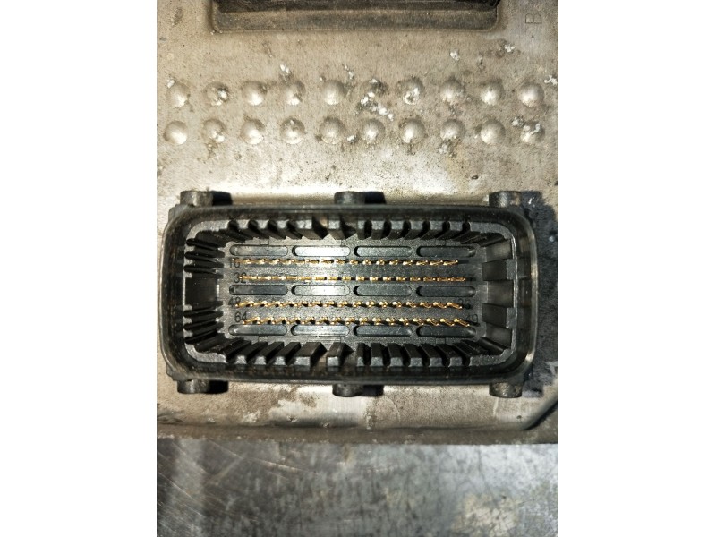 Recambio de centralita motor uce para opel zafira / zafira family b (a05) 1.8 (m75) referencia OEM IAM 55571557 5WK9430 20423093