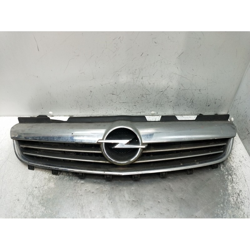 Recambio de rejilla delantera para opel zafira / zafira family b (a05) 1.8 (m75) referencia OEM IAM  VER FOTOS 2005