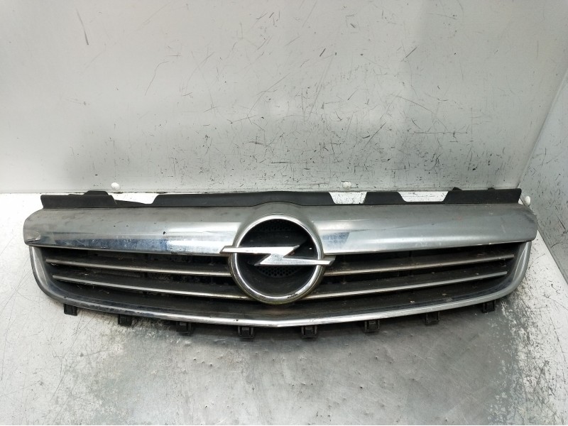 Recambio de rejilla delantera para opel zafira / zafira family b (a05) 1.8 (m75) referencia OEM IAM  VER FOTOS 2005