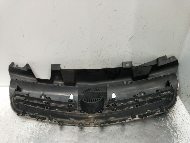 Recambio de rejilla delantera para opel zafira / zafira family b (a05) 1.8 (m75) referencia OEM IAM  VER FOTOS 2005
