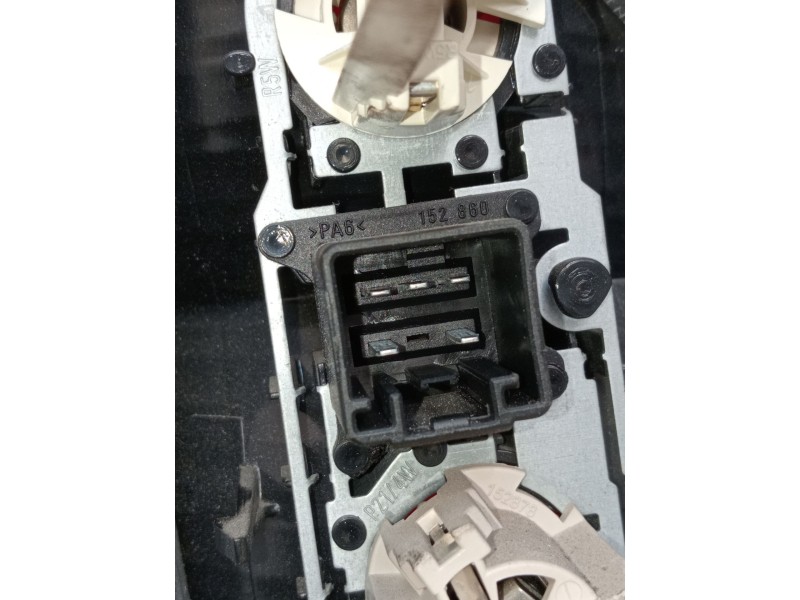 Recambio de piloto trasero izquierdo para volvo v70 ii (285) 2.4 referencia OEM IAM 9154497 9154501 2000