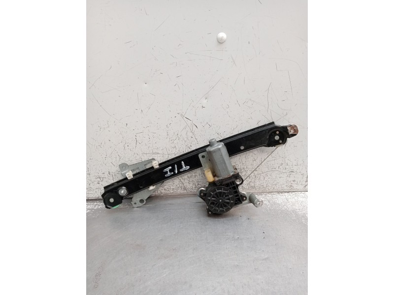 Recambio de elevalunas trasero izquierdo para volvo v70 ii (285) 2.4 referencia OEM IAM 1199710110  2000 5P