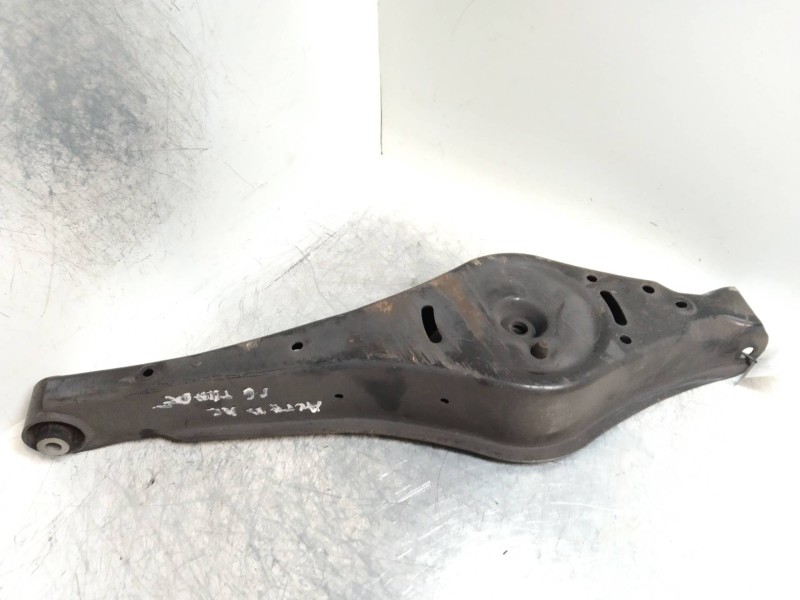 Recambio de brazo suspension superior delantero derecho para seat altea xl (5p5) 1.6 bivalent - gasolina / gas licuado del petró